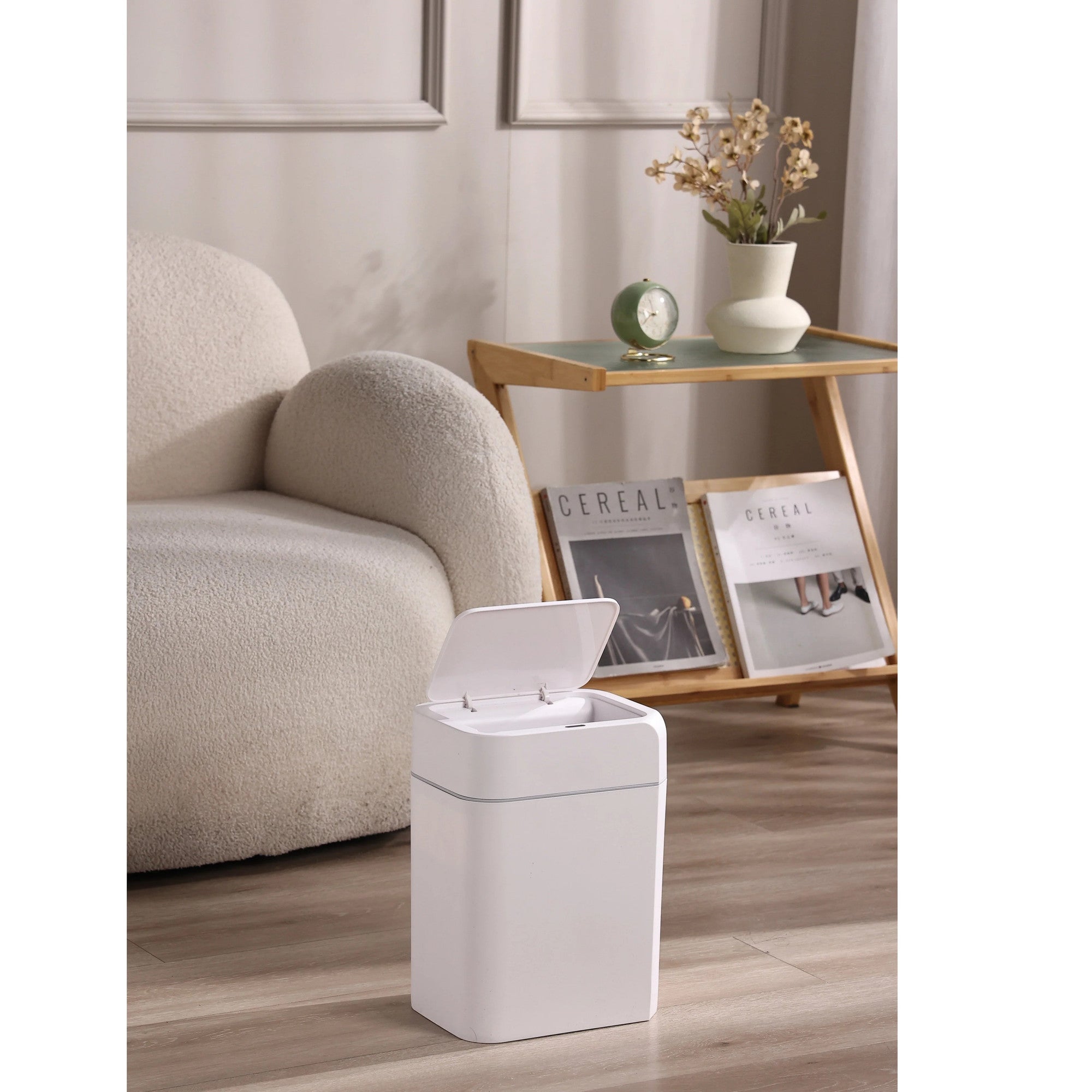 Cos de gunoi 18 L, cu senzor de miscare infrarosu Koken, Cos gunoi bucatarie, capac automat anti-miros, silentios, Rezistent la apa IPX5, Design elegant, 25.5x19x40 cm, Alb