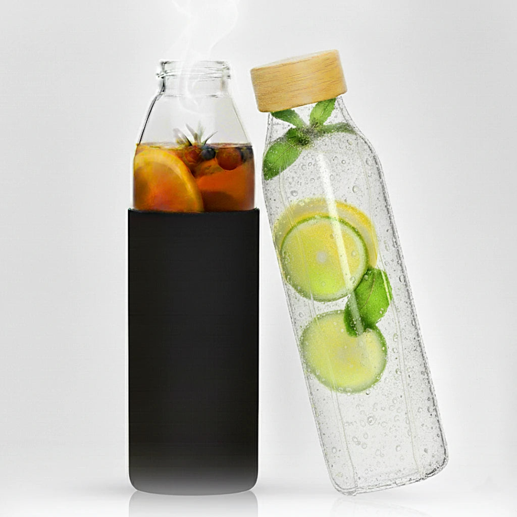 Sticla borosilicata Koken 500ml cu husa silicon antiderapanta, reutilizabila, capac bambus, rezistenta la bauturi fierbinti/reci, apa/suc/ceai/cafea, 23x6 cm, Albastru